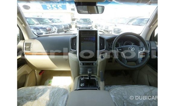Buy Import Toyota Land Cruiser Brown Car in Import - Dubai in Great Comore Buy Import Toyota Land Cruiser Brown Car in Import - Dubai in Great Comore