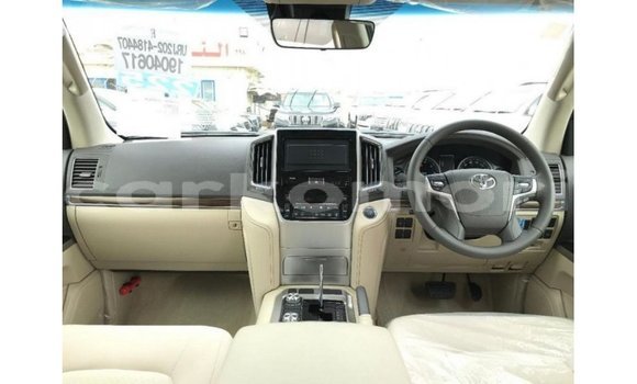 Buy Import Toyota Land Cruiser Other Car in Import - Dubai in Great Comore Buy Import Toyota Land Cruiser Other Car in Import - Dubai in Great Comore