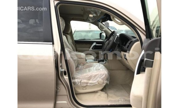Buy Import Toyota Land Cruiser Other Car in Import - Dubai in Great Comore Buy Import Toyota Land Cruiser Other Car in Import - Dubai in Great Comore