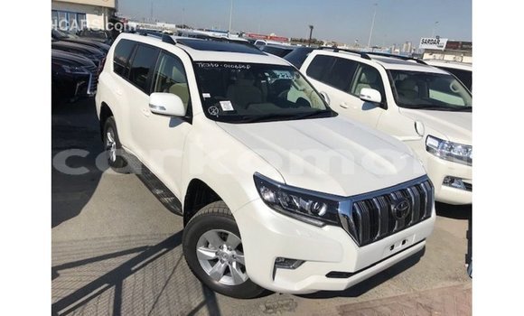 Acheter Import Voiture Toyota Prado Blanc à Import - Dubai, Grande Comore Acheter Import Voiture Toyota Prado Blanc à Import - Dubai, Grande Comore