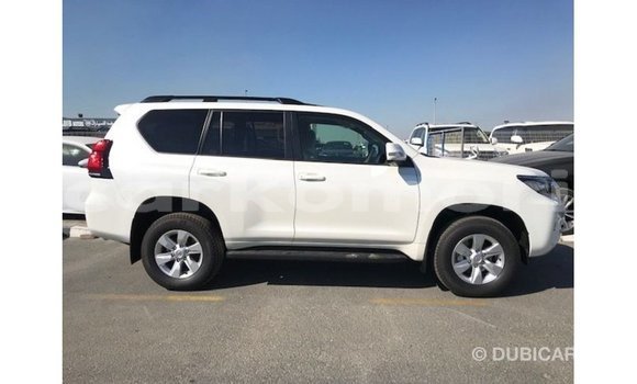 Acheter Import Voiture Toyota Prado Blanc à Import - Dubai, Grande Comore Acheter Import Voiture Toyota Prado Blanc à Import - Dubai, Grande Comore