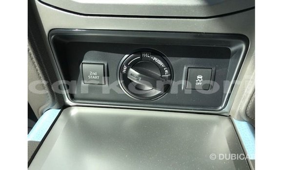 Acheter Import Voiture Toyota Prado Blanc à Import - Dubai, Grande Comore Acheter Import Voiture Toyota Prado Blanc à Import - Dubai, Grande Comore
