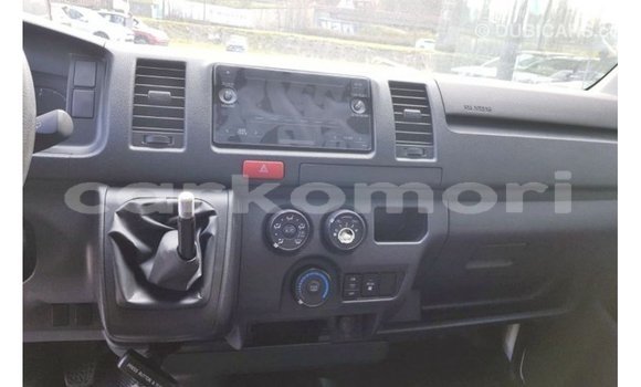 Buy Import Toyota Hiace White Car in Import - Dubai in Great Comore Buy Import Toyota Hiace White Car in Import - Dubai in Great Comore