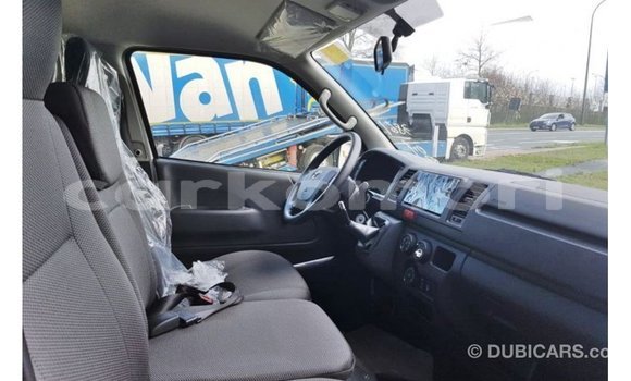 Buy Import Toyota Hiace White Car in Import - Dubai in Great Comore Buy Import Toyota Hiace White Car in Import - Dubai in Great Comore