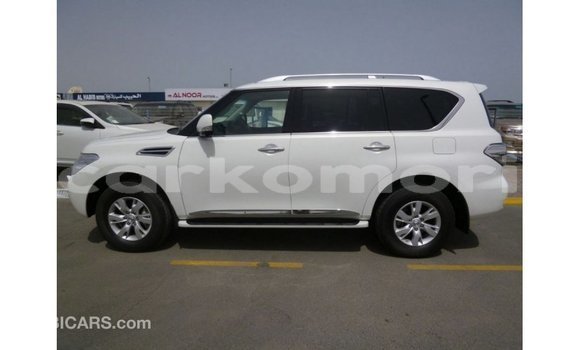 Buy Import Nissan Patrol White Car in Import - Dubai in Great Comore Buy Import Nissan Patrol White Car in Import - Dubai in Great Comore