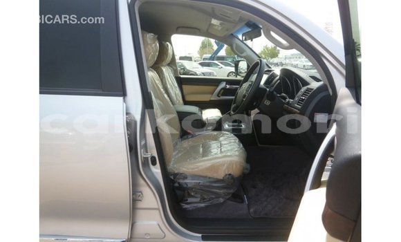 Buy Import Toyota Land Cruiser Other Car in Import - Dubai in Great Comore Buy Import Toyota Land Cruiser Other Car in Import - Dubai in Great Comore
