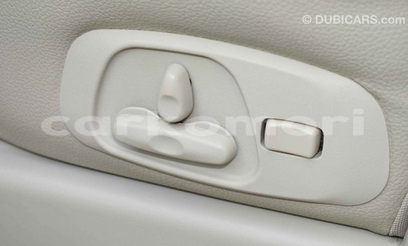 Acheter Import Voiture Mitsubishi Pajero Noir à Import - Dubai, Grande Comore Acheter Import Voiture Mitsubishi Pajero Noir à Import - Dubai, Grande Comore