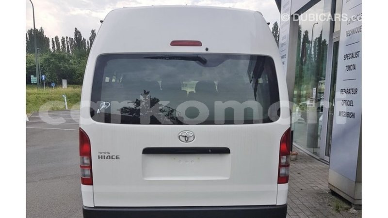 Big with watermark toyota hiace grande comore import dubai 2241