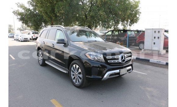 Buy Import Mercedes-Benz 190 Black Car in Import - Dubai in Great Comore Buy Import Mercedes-Benz 190 Black Car in Import - Dubai in Great Comore