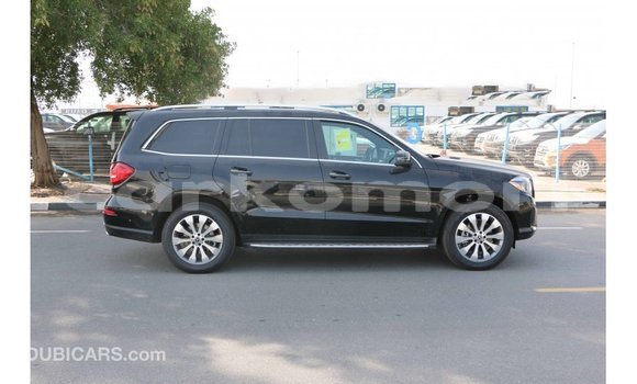 Buy Import Mercedes-Benz 190 Black Car in Import - Dubai in Great Comore Buy Import Mercedes-Benz 190 Black Car in Import - Dubai in Great Comore