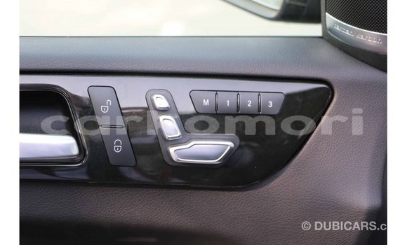 Buy Import Mercedes-Benz 190 Black Car in Import - Dubai in Great Comore Buy Import Mercedes-Benz 190 Black Car in Import - Dubai in Great Comore