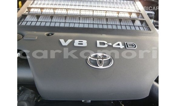 Acheter Import Voiture Toyota Land Cruiser Noir à Import - Dubai, Grande Comore Acheter Import Voiture Toyota Land Cruiser Noir à Import - Dubai, Grande Comore