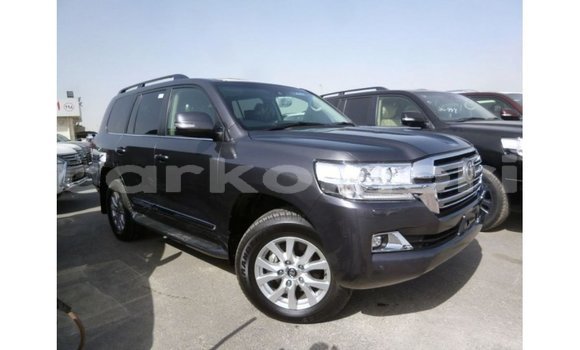 Acheter Import Voiture Toyota Land Cruiser Autre à Import - Dubai, Grande Comore