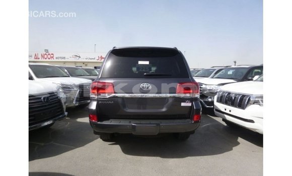 Buy Import Toyota Land Cruiser Other Car in Import - Dubai in Great Comore Buy Import Toyota Land Cruiser Other Car in Import - Dubai in Great Comore