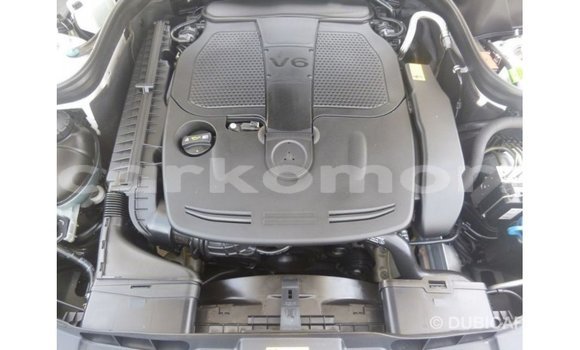 Acheter Import Voiture Mercedes-Benz 190 Blanc à Import - Dubai, Grande Comore Acheter Import Voiture Mercedes-Benz 190 Blanc à Import - Dubai, Grande Comore