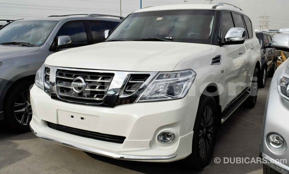 Acheter Import Voiture Nissan Patrol Blanc à Import - Dubai, Grande Comore Acheter Import Voiture Nissan Patrol Blanc à Import - Dubai, Grande Comore
