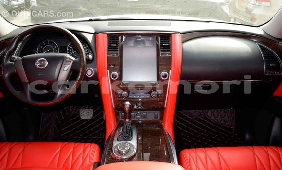 Acheter Import Voiture Nissan Patrol Blanc à Import - Dubai, Grande Comore Acheter Import Voiture Nissan Patrol Blanc à Import - Dubai, Grande Comore