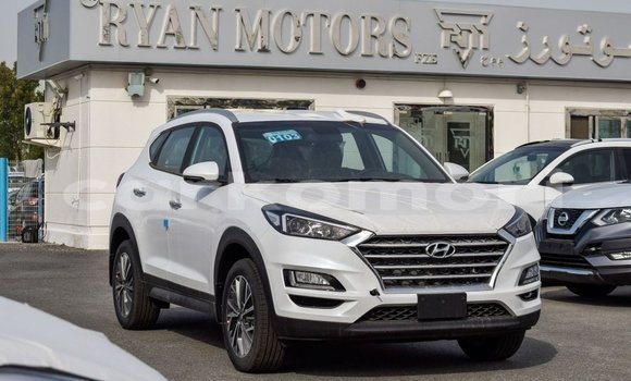 Buy Import Hyundai Tucson White Car in Import - Dubai in Great Comore Buy Import Hyundai Tucson White Car in Import - Dubai in Great Comore