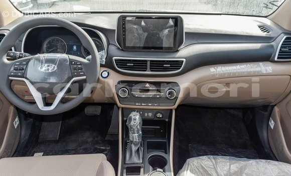 Buy Import Hyundai Tucson White Car in Import - Dubai in Great Comore Buy Import Hyundai Tucson White Car in Import - Dubai in Great Comore