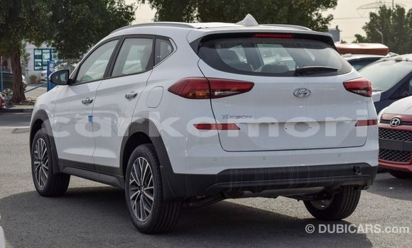 Buy Import Hyundai Tucson White Car in Import - Dubai in Great Comore Buy Import Hyundai Tucson White Car in Import - Dubai in Great Comore