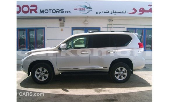 Acheter Import Voiture Toyota Prado Autre à Import - Dubai, Grande Comore Acheter Import Voiture Toyota Prado Autre à Import - Dubai, Grande Comore