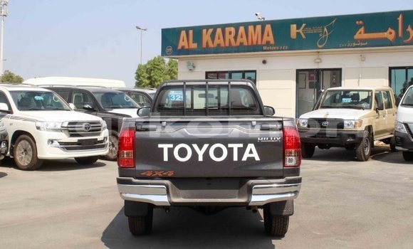 Acheter Import Voiture Toyota Hilux Autre à Import - Dubai, Grande Comore Acheter Import Voiture Toyota Hilux Autre à Import - Dubai, Grande Comore