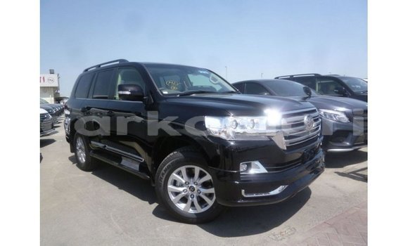 Buy Import Toyota Land Cruiser Black Car in Import - Dubai in Great Comore