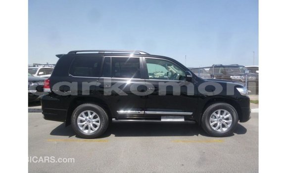 Buy Import Toyota Land Cruiser Black Car in Import - Dubai in Great Comore Buy Import Toyota Land Cruiser Black Car in Import - Dubai in Great Comore