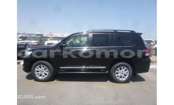 Buy Import Toyota Land Cruiser Black Car in Import - Dubai in Great Comore Buy Import Toyota Land Cruiser Black Car in Import - Dubai in Great Comore