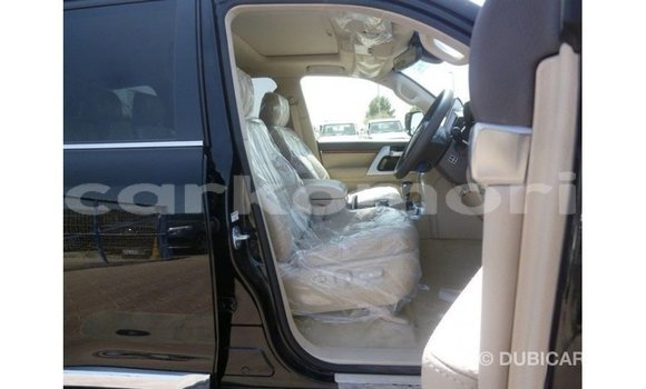 Buy Import Toyota Land Cruiser Black Car in Import - Dubai in Great Comore Buy Import Toyota Land Cruiser Black Car in Import - Dubai in Great Comore