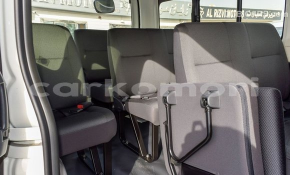 Buy Import Toyota Hiace White Car in Import - Dubai in Great Comore Buy Import Toyota Hiace White Car in Import - Dubai in Great Comore