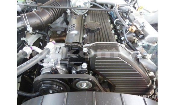 Buy Import Toyota Land Cruiser White Car in Import - Dubai in Great Comore Buy Import Toyota Land Cruiser White Car in Import - Dubai in Great Comore