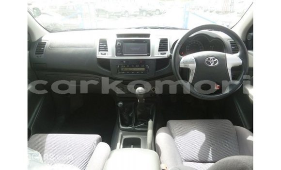Buy Import Toyota Hilux White Car in Import - Dubai in Great Comore Buy Import Toyota Hilux White Car in Import - Dubai in Great Comore