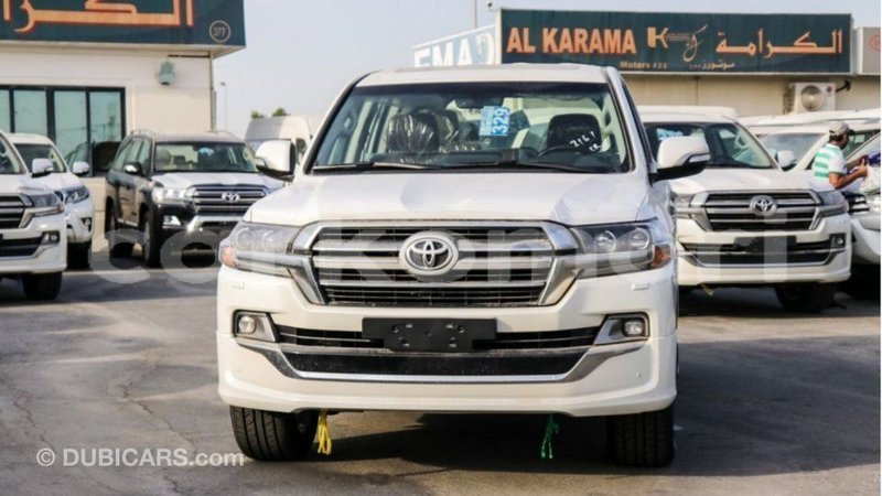 Big with watermark toyota land cruiser great comore import dubai 2300