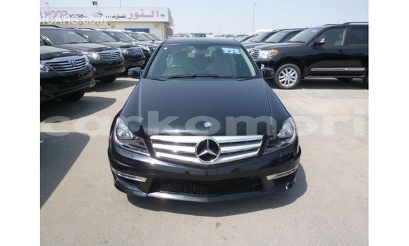 Acheter Import Voiture Mercedes-Benz 200 Noir à Import - Dubai, Grande Comore Acheter Import Voiture Mercedes-Benz 200 Noir à Import - Dubai, Grande Comore