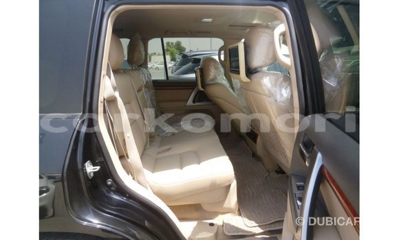 Buy Import Toyota Land Cruiser Black Car in Import - Dubai in Great Comore Buy Import Toyota Land Cruiser Black Car in Import - Dubai in Great Comore