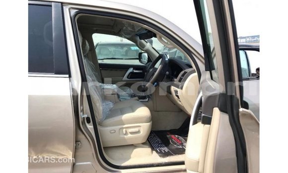 Buy Import Toyota Land Cruiser Other Car in Import - Dubai in Great Comore Buy Import Toyota Land Cruiser Other Car in Import - Dubai in Great Comore
