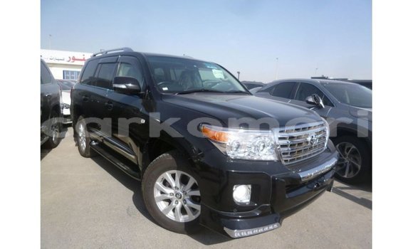 Acheter Import Voiture Toyota Land Cruiser Noir à Import - Dubai, Grande Comore Acheter Import Voiture Toyota Land Cruiser Noir à Import - Dubai, Grande Comore