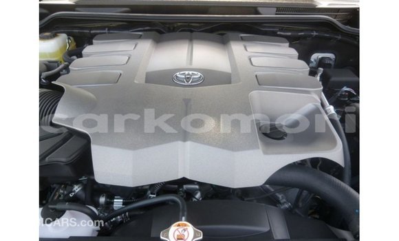 Buy Import Toyota Land Cruiser Blue Car in Import - Dubai in Great Comore Buy Import Toyota Land Cruiser Blue Car in Import - Dubai in Great Comore