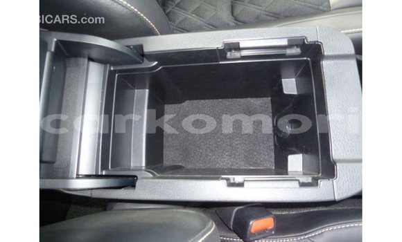 Acheter Import Voiture Toyota Harrier Marron à Import - Dubai, Grande Comore Acheter Import Voiture Toyota Harrier Marron à Import - Dubai, Grande Comore