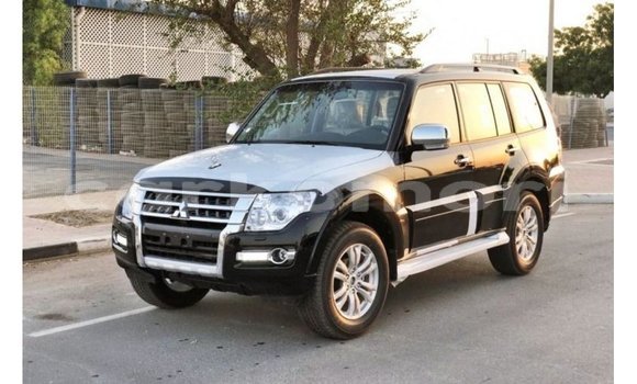 Buy Import Mitsubishi Pajero Black Car in Import - Dubai in Great Comore Buy Import Mitsubishi Pajero Black Car in Import - Dubai in Great Comore