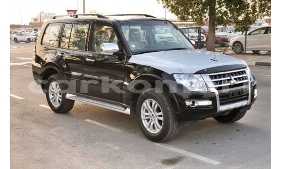 Buy Import Mitsubishi Pajero Black Car in Import - Dubai in Great Comore Buy Import Mitsubishi Pajero Black Car in Import - Dubai in Great Comore