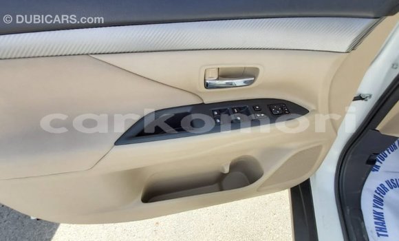Acheter Import Voiture Mitsubishi Outlander Blanc à Import - Dubai, Grande Comore Acheter Import Voiture Mitsubishi Outlander Blanc à Import - Dubai, Grande Comore