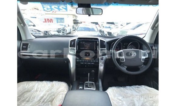 Buy Import Toyota Land Cruiser Black Car in Import - Dubai in Great Comore Buy Import Toyota Land Cruiser Black Car in Import - Dubai in Great Comore