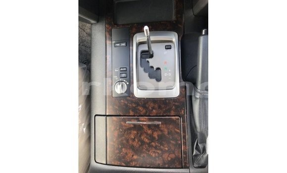 Buy Import Toyota Land Cruiser Black Car in Import - Dubai in Great Comore Buy Import Toyota Land Cruiser Black Car in Import - Dubai in Great Comore