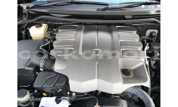 Buy Import Toyota Land Cruiser Black Car in Import - Dubai in Great Comore Buy Import Toyota Land Cruiser Black Car in Import - Dubai in Great Comore