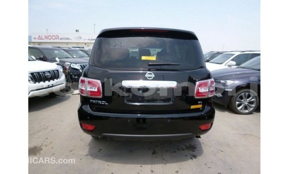 Acheter Import Voiture Nissan Patrol Noir à Import - Dubai, Grande Comore Acheter Import Voiture Nissan Patrol Noir à Import - Dubai, Grande Comore