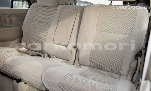 Acheter Import Voiture Toyota Fortuner Blanc à Import - Dubai, Grande Comore Acheter Import Voiture Toyota Fortuner Blanc à Import - Dubai, Grande Comore