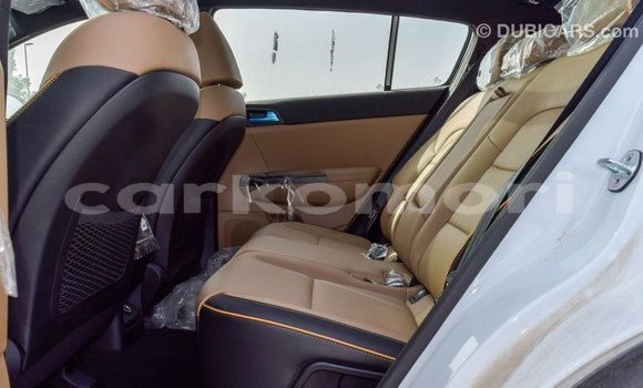 Buy Import Kia Sportage White Car in Import - Dubai in Great Comore Buy Import Kia Sportage White Car in Import - Dubai in Great Comore