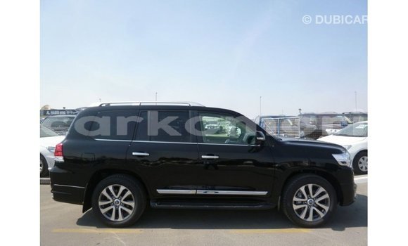 Buy Import Toyota Land Cruiser Black Car in Import - Dubai in Great Comore Buy Import Toyota Land Cruiser Black Car in Import - Dubai in Great Comore